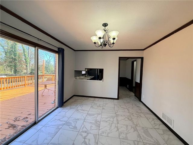 6532 Debbie Sue Lane, Morrow, GA 30260