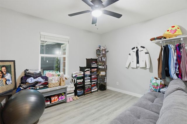 5638 Simsdale Street, Houston, TX 77033