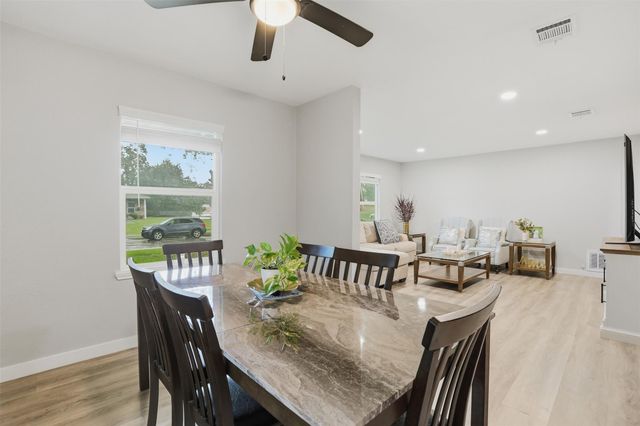 5638 Simsdale Street, Houston, TX 77033