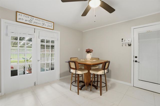 5638 Simsdale Street, Houston, TX 77033