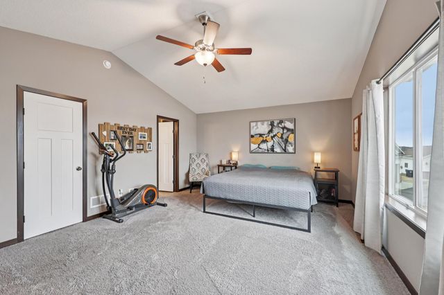 8542 Ebben Circle NE, Monticello, MN 55362