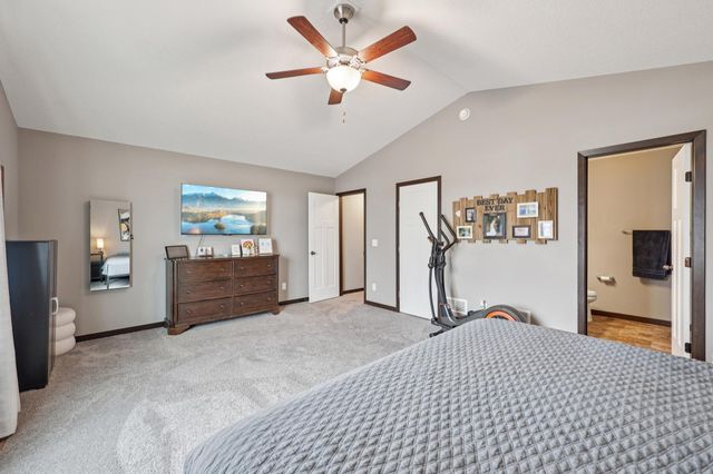 8542 Ebben Circle NE, Monticello, MN 55362