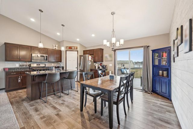 8542 Ebben Circle NE, Monticello, MN 55362