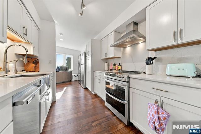610 Anderson Avenue 3D, Cliffside Park, NJ 07010