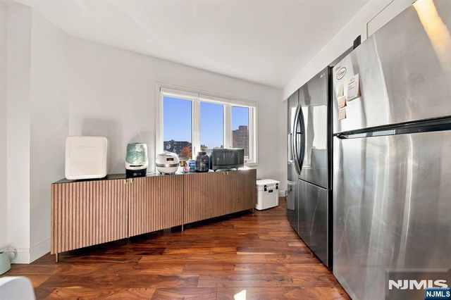610 Anderson Avenue 3D, Cliffside Park, NJ 07010