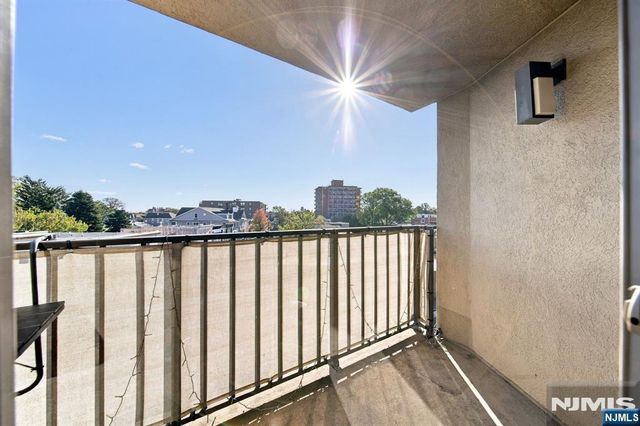 610 Anderson Avenue 3D, Cliffside Park, NJ 07010