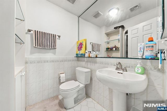 610 Anderson Avenue 3D, Cliffside Park, NJ 07010