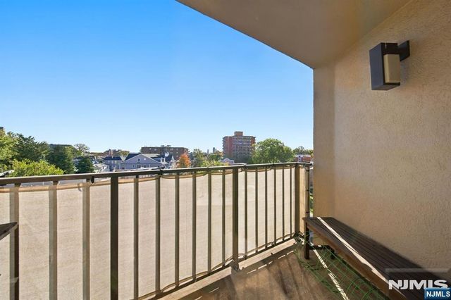 610 Anderson Avenue 3D, Cliffside Park, NJ 07010