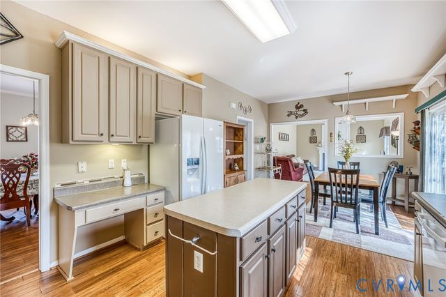 7104 Rum Hill Ct, Mechanicsville, VA 23111