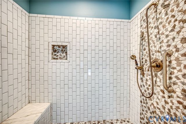 7104 Rum Hill Ct, Mechanicsville, VA 23111