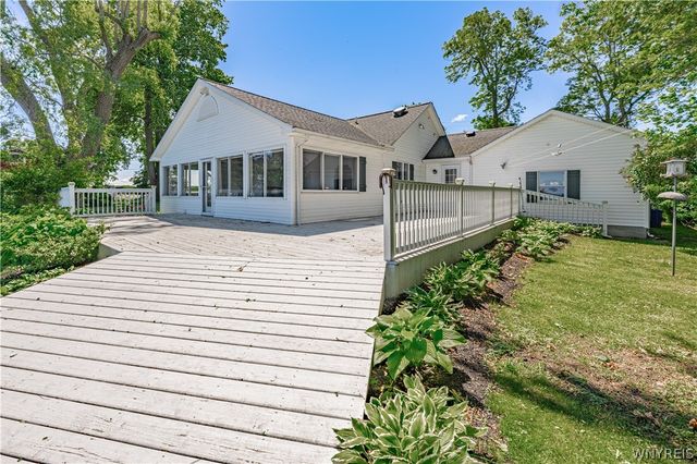 5455 Cherry Croft Lane, Newfane, NY 14028