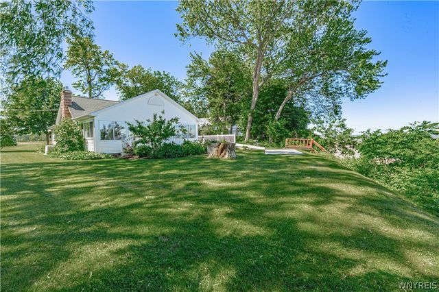 5455 Cherry Croft Lane, Newfane, NY 14028