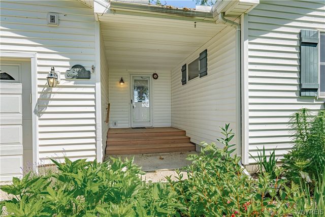 5455 Cherry Croft Lane, Newfane, NY 14028