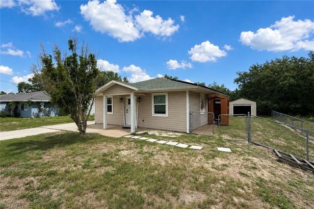 2510 66th ST W, Lehigh Acres, FL 33971