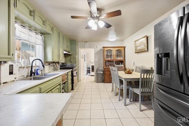 222 W E Street, Tehachapi, CA 93561