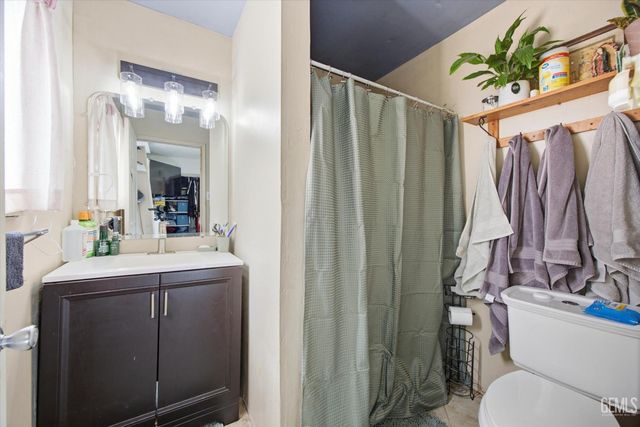 222 W E Street, Tehachapi, CA 93561