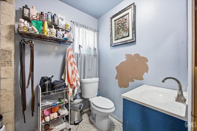 222 W E Street, Tehachapi, CA 93561