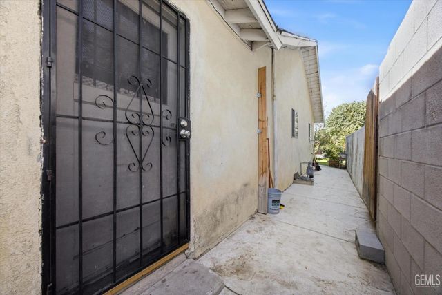 222 W E Street, Tehachapi, CA 93561