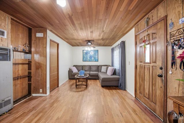 222 W E Street, Tehachapi, CA 93561