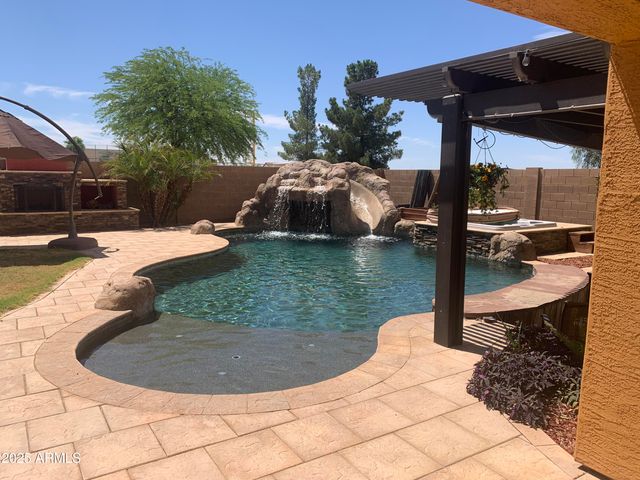 35743 W CARTEGNA Lane, Maricopa, AZ 85138