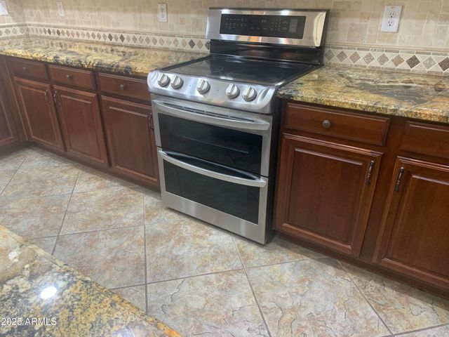 35743 W CARTEGNA Lane, Maricopa, AZ 85138