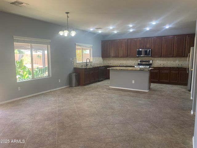 35743 W CARTEGNA Lane, Maricopa, AZ 85138