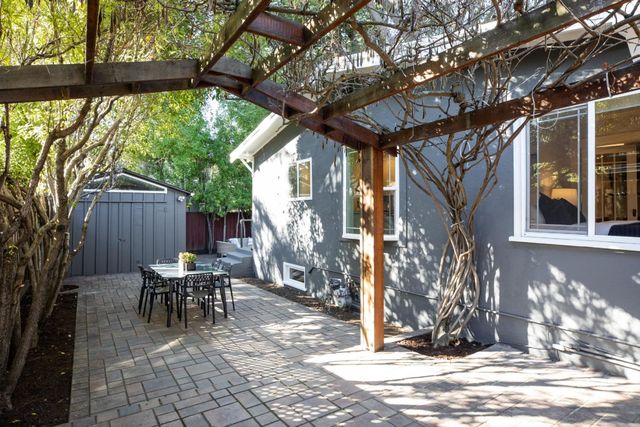 128 Middlefield Road, Palo Alto, CA 94301