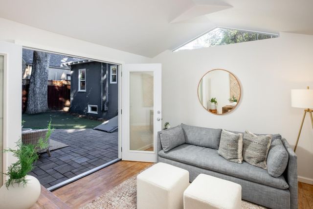 128 Middlefield Road, Palo Alto, CA 94301