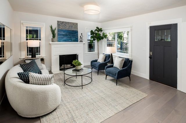 128 Middlefield Road, Palo Alto, CA 94301