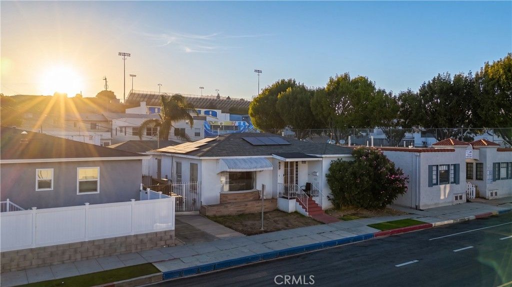 1631 S Cabrillo, Los Angeles, CA 90731 — exterior