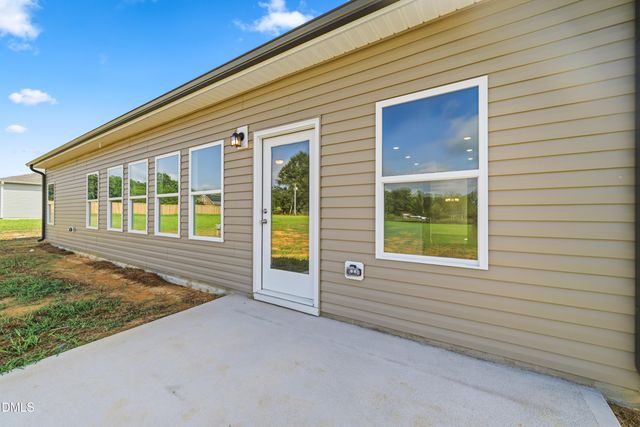 122 Smith Farms Drive, Lillington, NC 27546