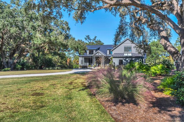 137 Inverness Dr, Bluffton, SC 29910