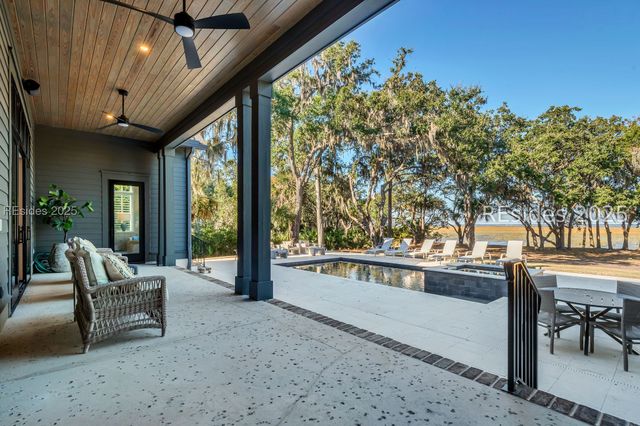 137 Inverness Dr, Bluffton, SC 29910