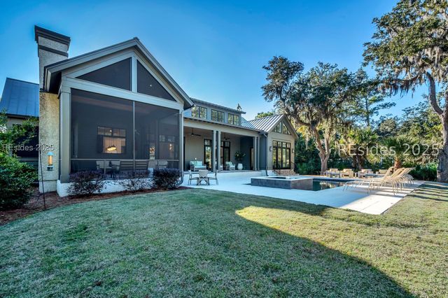 137 Inverness Dr, Bluffton, SC 29910