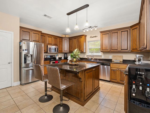 315 Veterans, Leesville, LA 71446