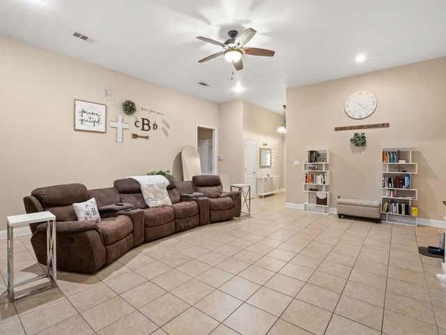 315 Veterans, Leesville, LA 71446