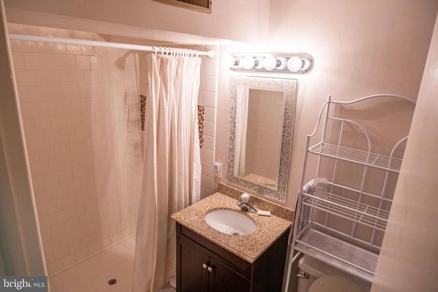 8430 HALLMARK CIR, Baltimore, MD 21234