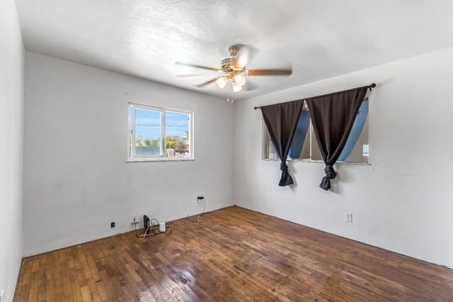 835 I Street, Parlier, CA 93648