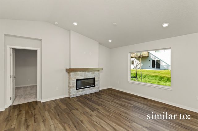 3208 SE Elkwood Court, Ankeny, IA 50021