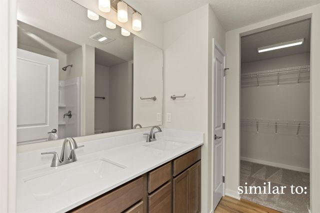 3208 SE Elkwood Court, Ankeny, IA 50021