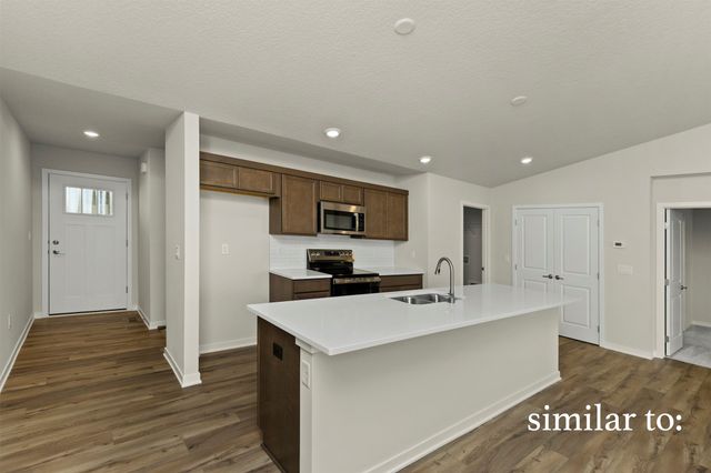 3208 SE Elkwood Court, Ankeny, IA 50021