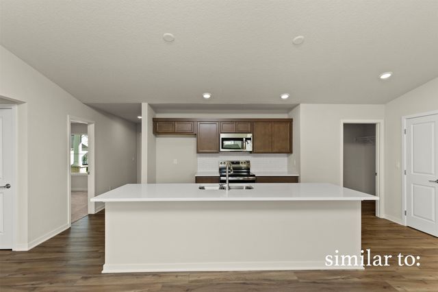 3208 SE Elkwood Court, Ankeny, IA 50021