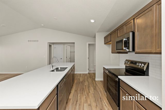 3208 SE Elkwood Court, Ankeny, IA 50021