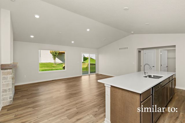 3208 SE Elkwood Court, Ankeny, IA 50021