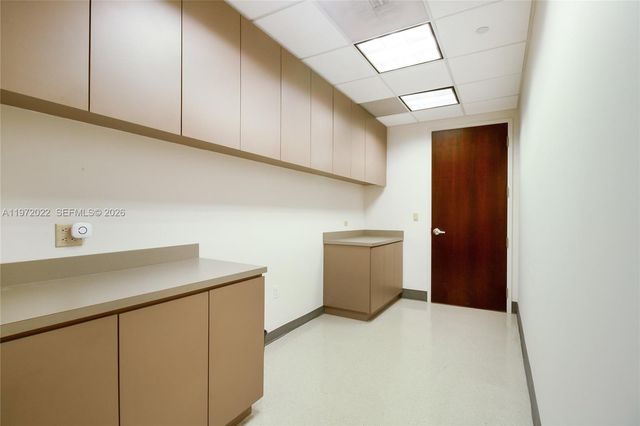 1200 Brickell Ave 505-B, Miami, FL 33131