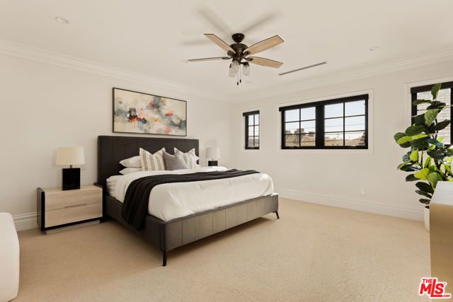 5516 W 82nd Street, Los Angeles, CA 90045