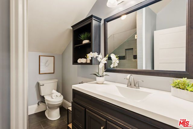 5516 W 82nd Street, Los Angeles, CA 90045