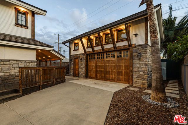 5516 W 82nd Street, Los Angeles, CA 90045