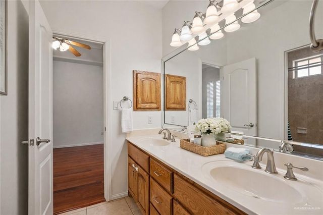 5009 Redwood Avenue, Mcallen, TX 78501