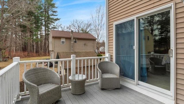 4 Doane St, Wilmington, MA 01887